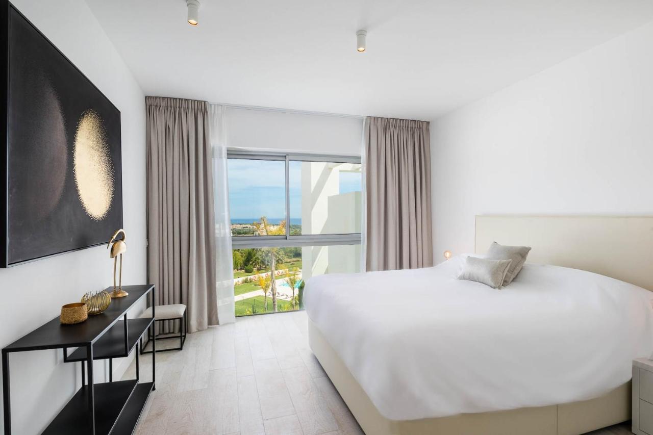 Al-1514 - 3 Bedrooms Lägenhet Estepona